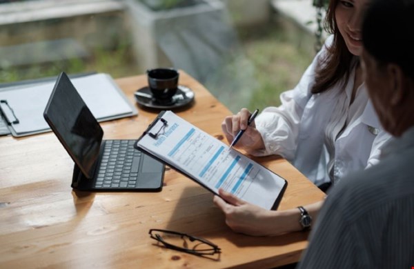 De juiste zorgverzekering kiezen? Deze truc wil je weten! De juiste zorgverzekering kiezen? Deze truc wil je weten!